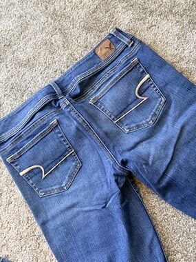 American Eagle Outfitters Boot Cut Women's Jeans in Medium Blue, 10 Long